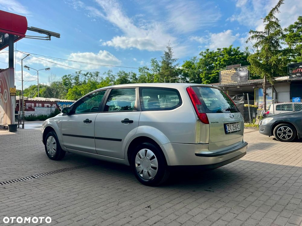 Ford Focus - 10