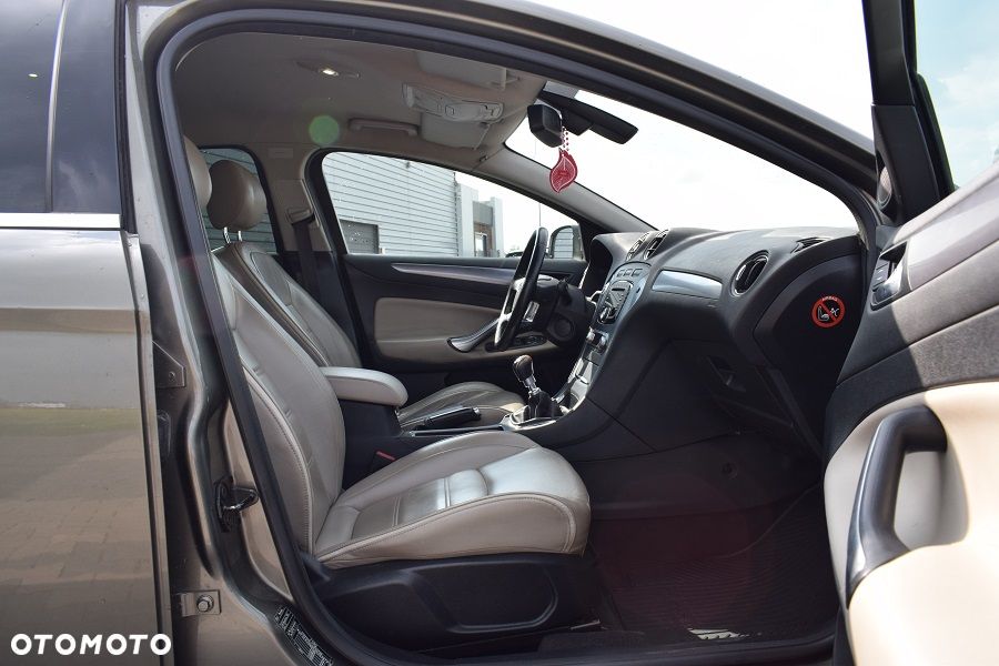 Ford Mondeo 2.0 TDCi Platinium X Plus (Titanium) - 11