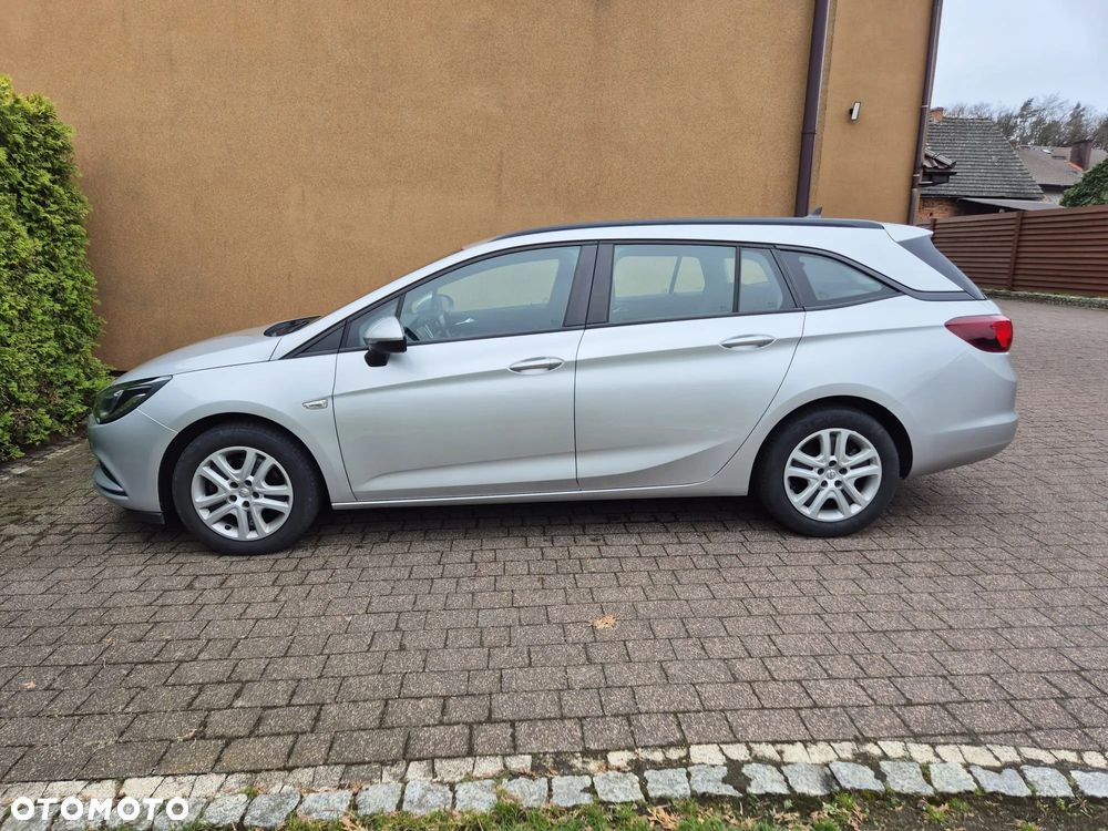 Opel Astra 1.6 CDTI Dynamic - 5