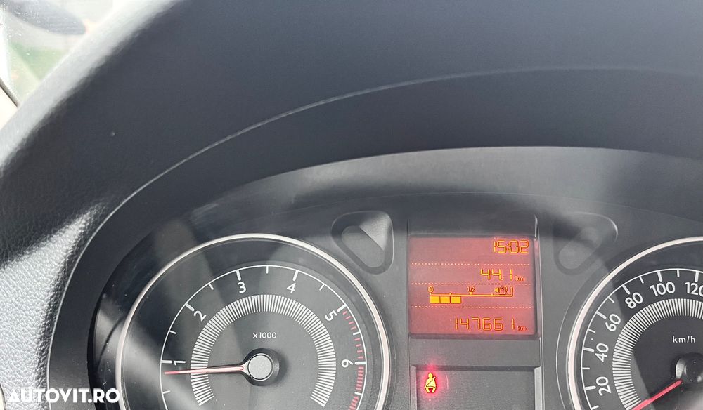 Peugeot 301 1.6 VTi Active - 22