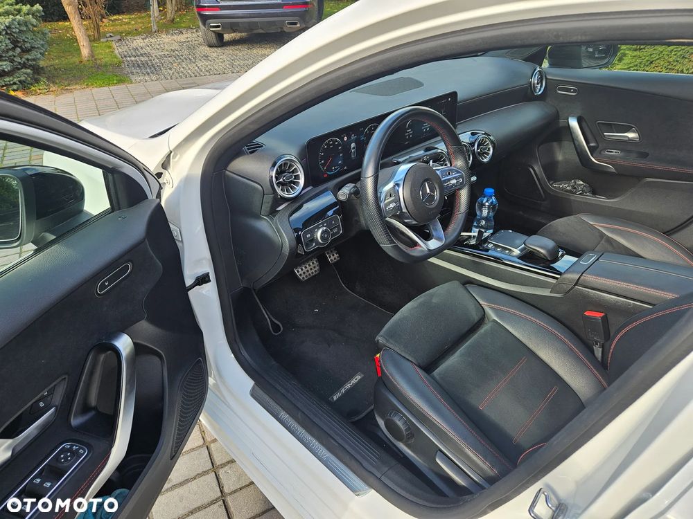 Mercedes-Benz Klasa A 180 Edycja specjalna 7G-DCT - 11