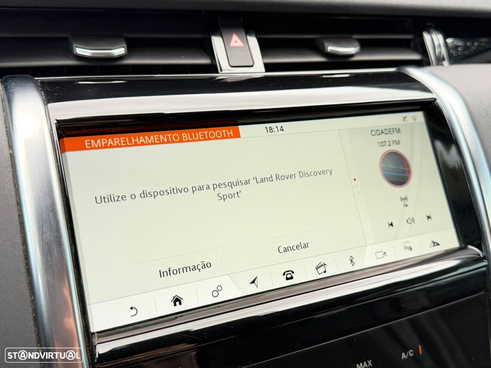 Land Rover Discovery Sport P300e Dynamic SE - 45