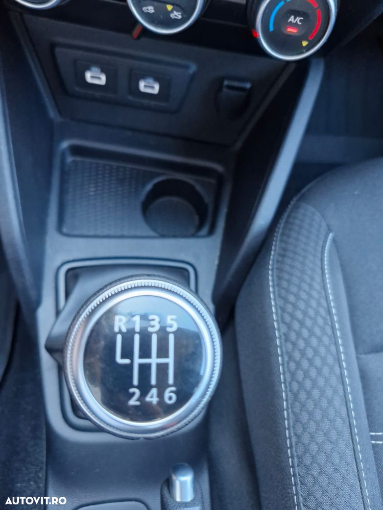 Dacia Duster 1.5 Blue dCi 4WD Essential - 10