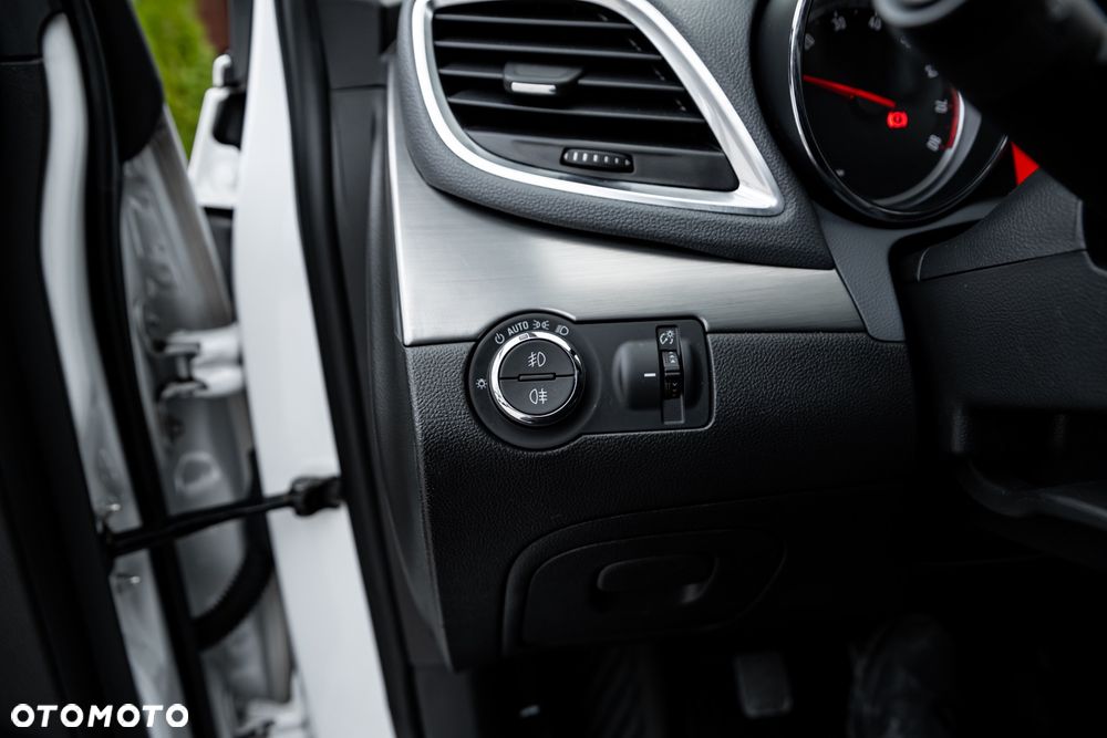 Opel Mokka 1.4 T Cosmo S&S 4x4 - 27