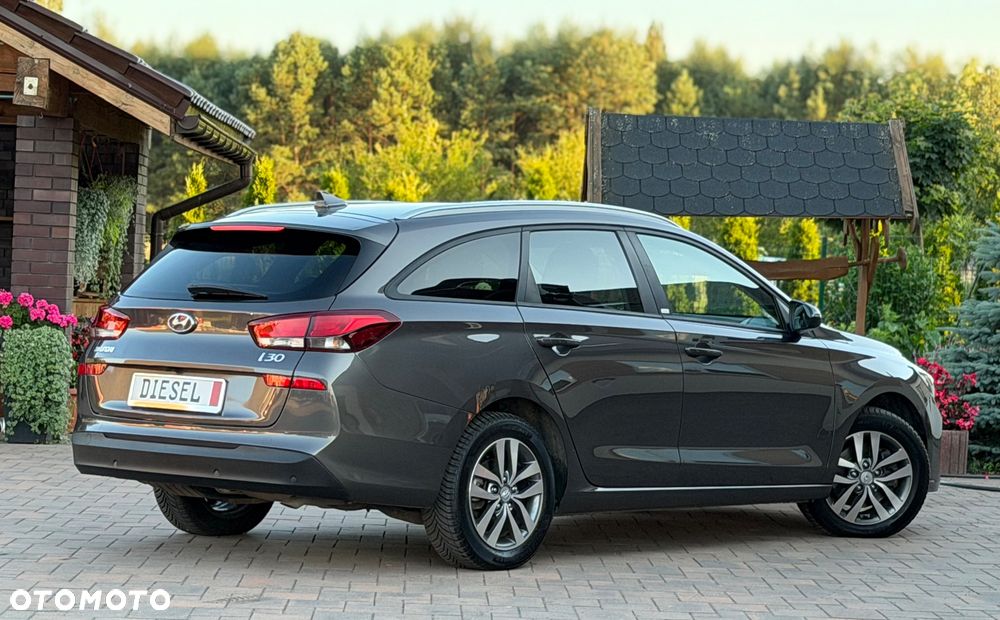 Hyundai i30 1.6 D Comfort - 17