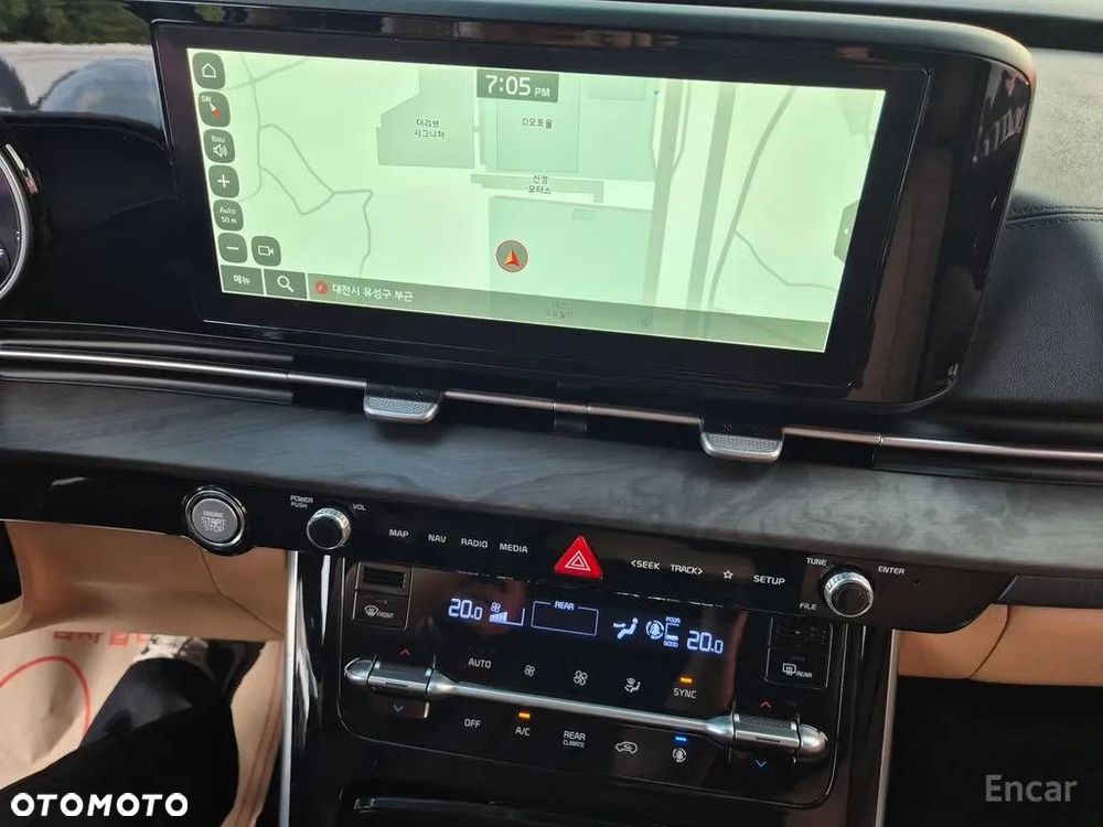 Kia Carnival - 13