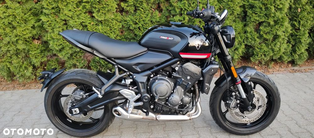 Triumph Trident - 3