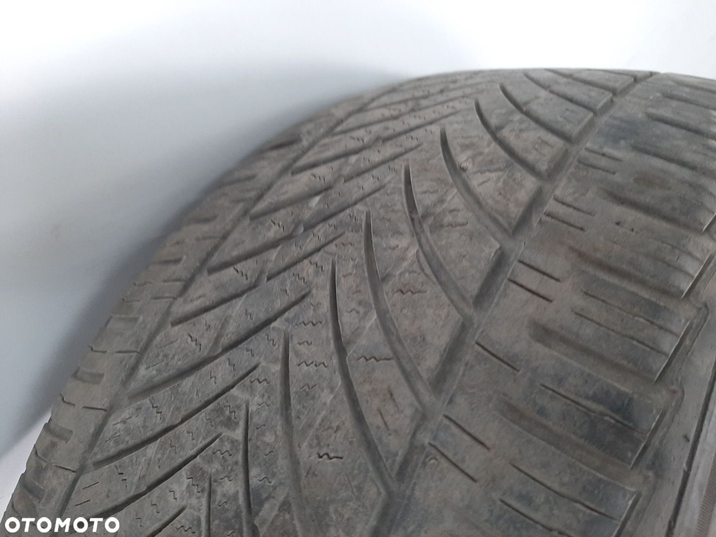 OPONY CALOROCZNE ROTALLA SETULA 4 SEASON RA03 225/50R17 98Y DOT 2021 5MM - 12