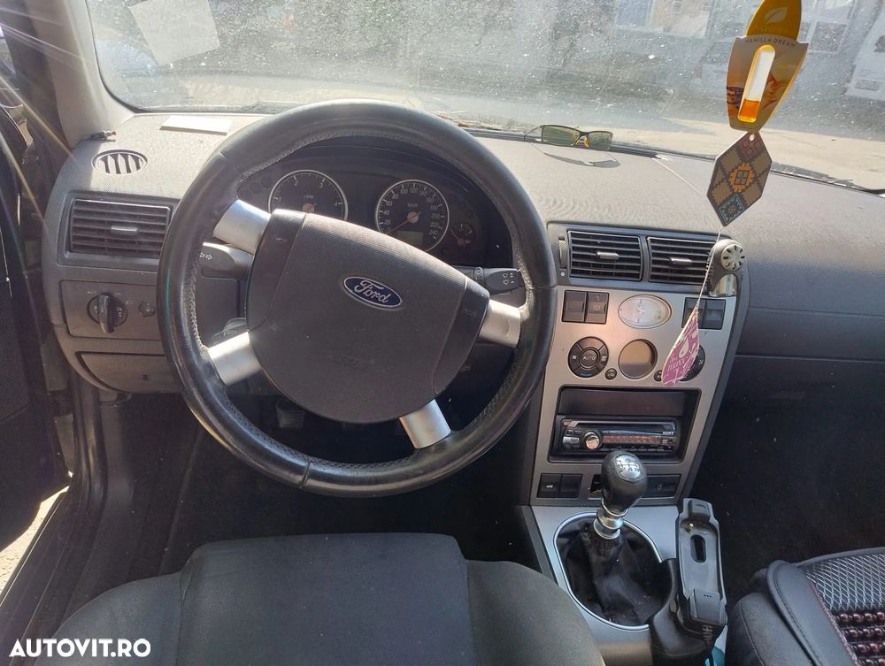 Ford Mondeo - 7