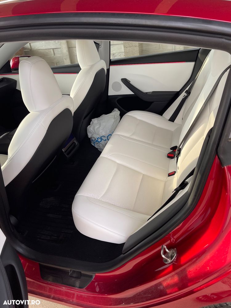 Tesla Model 3 - 13