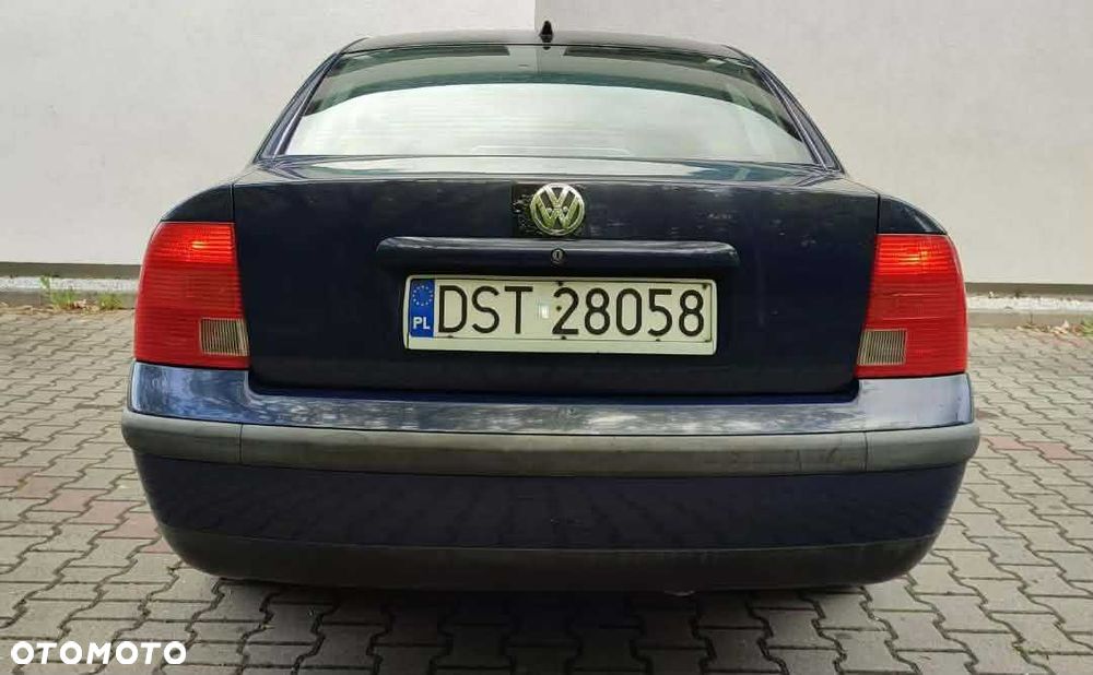 Volkswagen Passat - 5