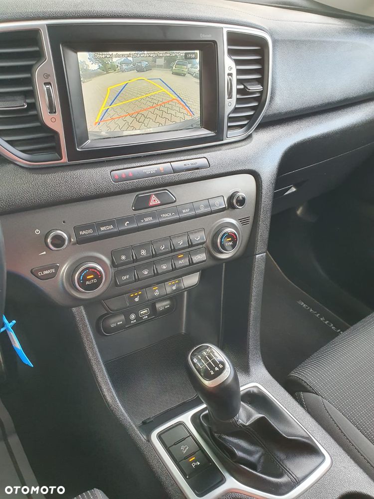 Kia Sportage 1.6 T-GDI 2WD SPIRIT - 9