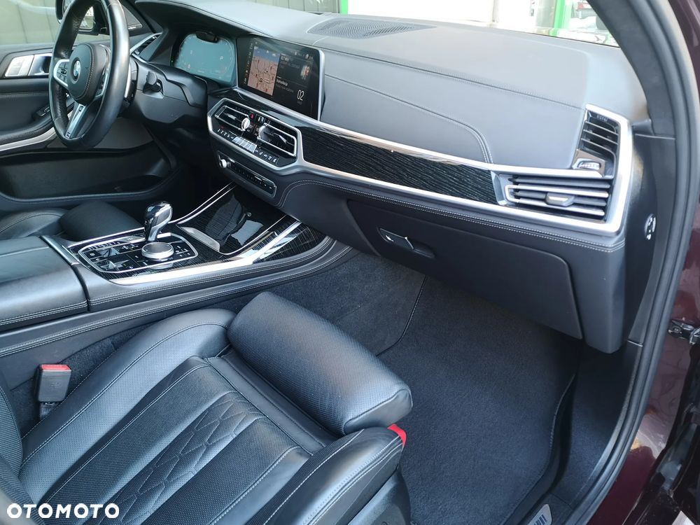 BMW X7 - 18