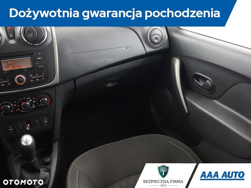 Dacia Sandero - 10