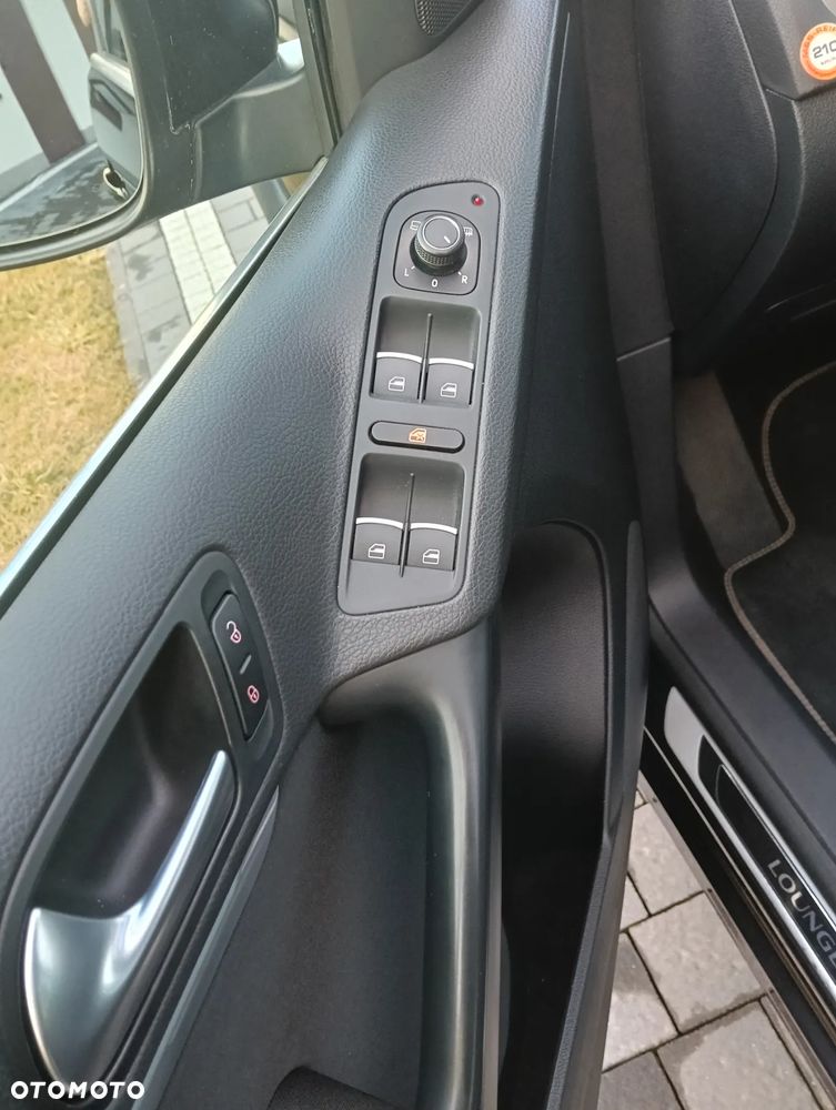 Volkswagen Tiguan ver-2-0-tdi-4mot-sport-style-dsg - 11