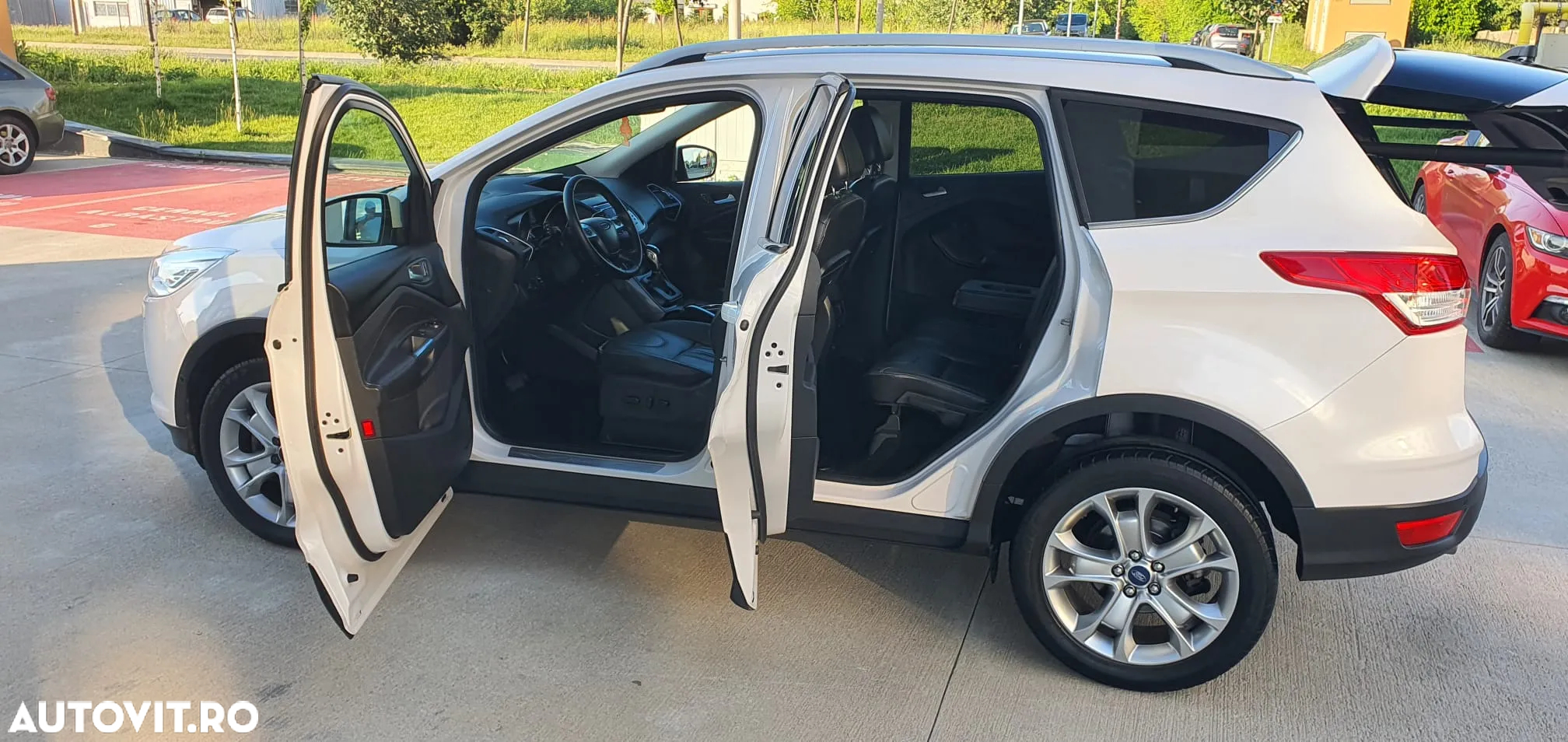 Ford Kuga - 13