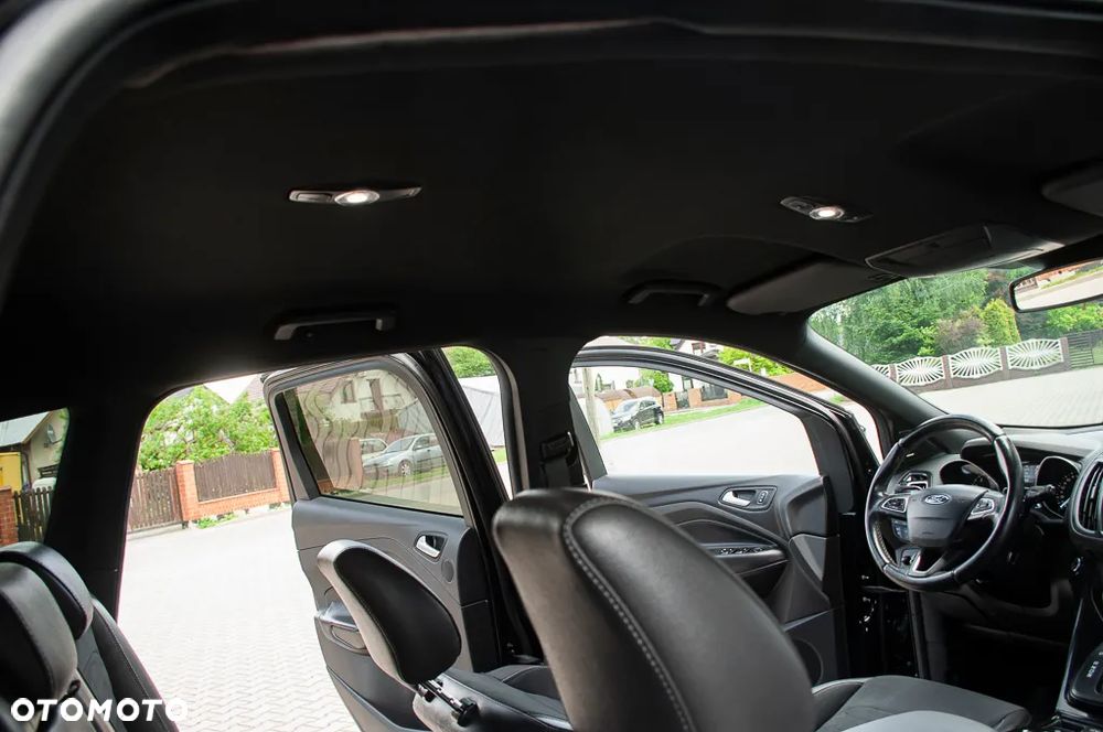 Ford Kuga 1.5 EcoBoost 4x4 ST-Line - 27
