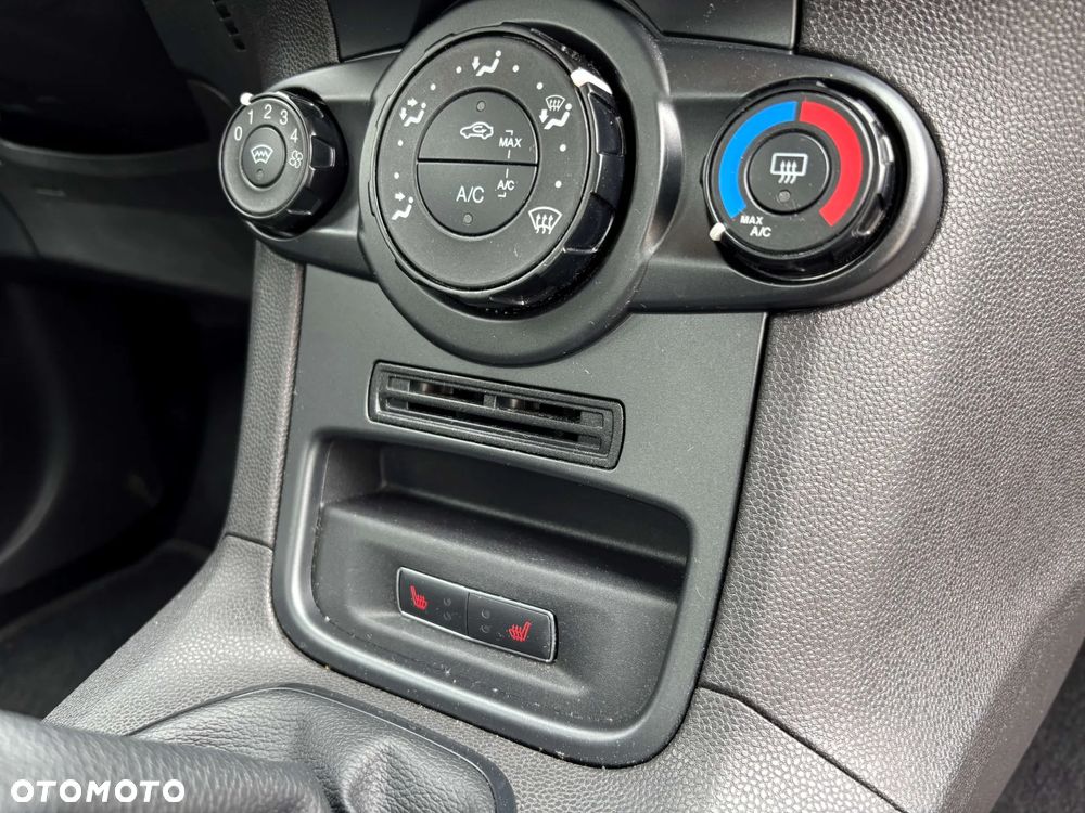 Ford Fiesta 1.25 Celebration - 20