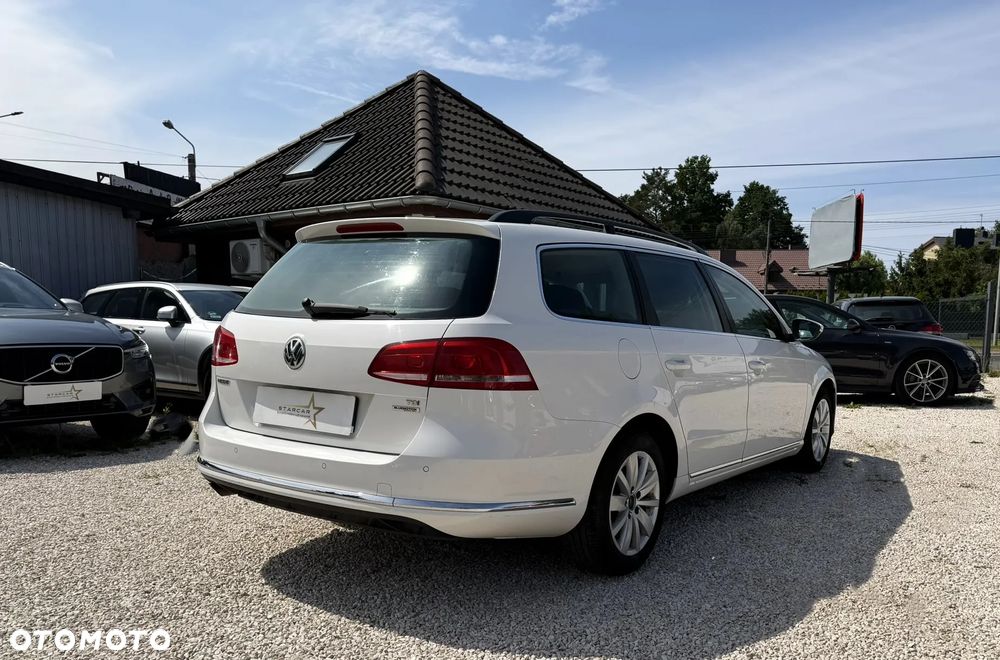 Volkswagen Passat 1.6 TDI Comfortline - 4