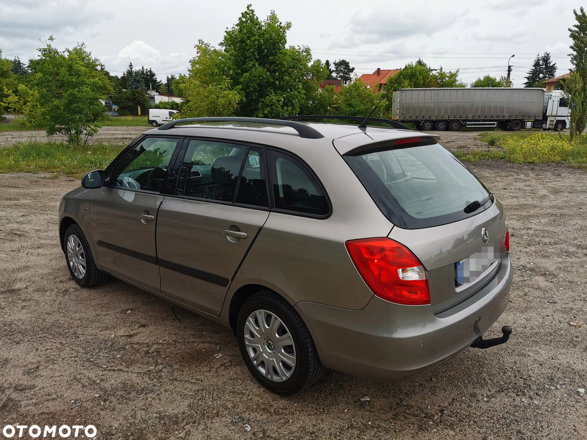 Skoda Fabia 1.6 16V Combi STYLE Edition - 5