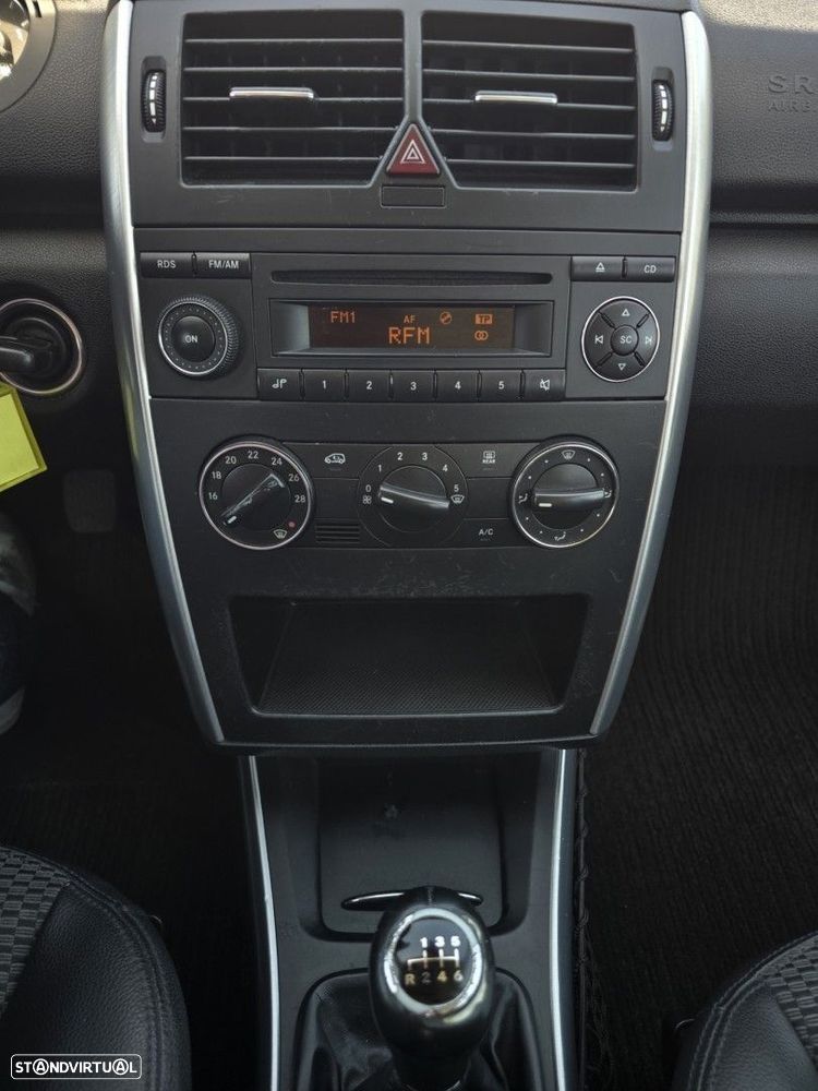 Mercedes-Benz A 180 CDI Avantgarde - 21