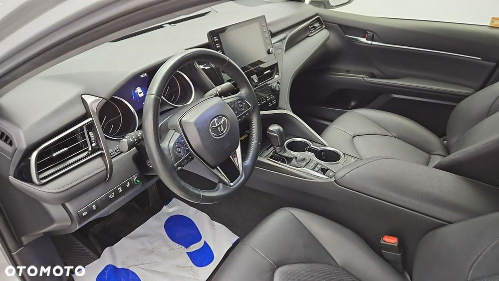 Toyota Camry 2.5 Hybrid Executive CVT - 10