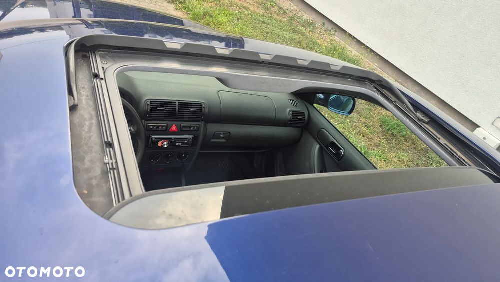 Audi A3 3-drzwiowe 1.6 Ambition - 10