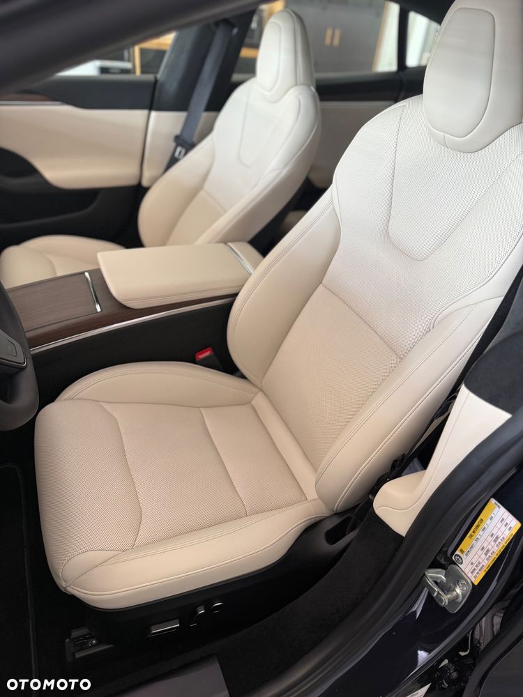 Tesla Model S Long Range AWD - 22
