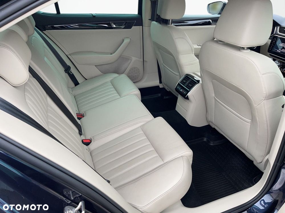 Skoda Superb 2.0 TDI SCR 4x4 L&K DSG - 13