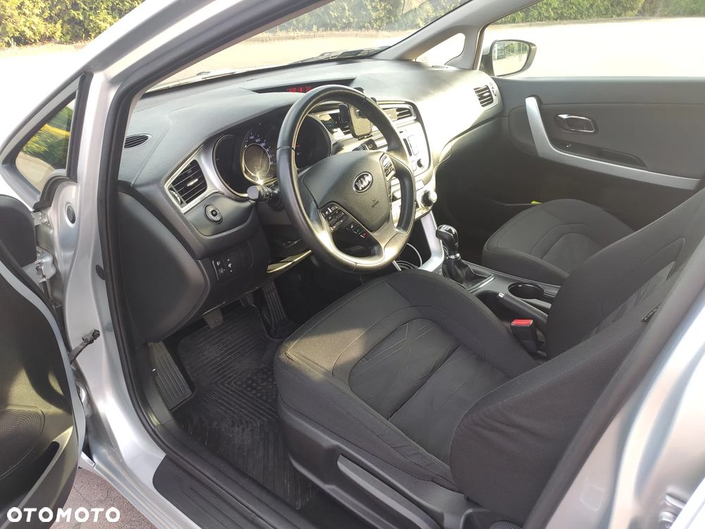 Kia Ceed 1.6 CRDi M - 6