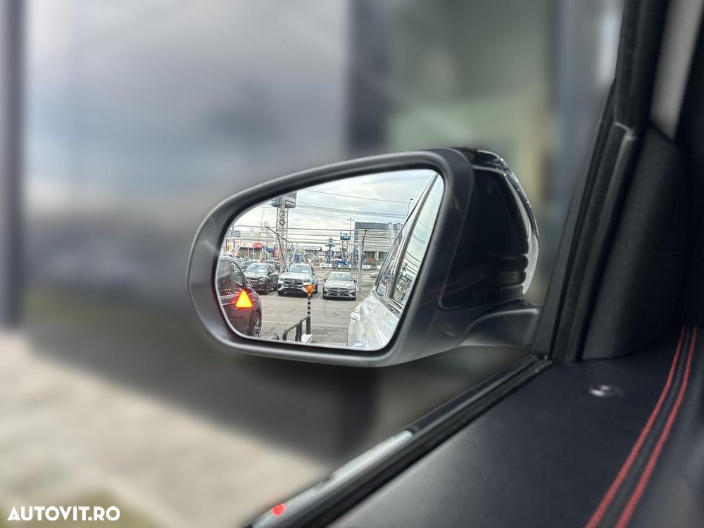 Mercedes-Benz GLB 250 4Matic 8G-DCT AMG Line - 17