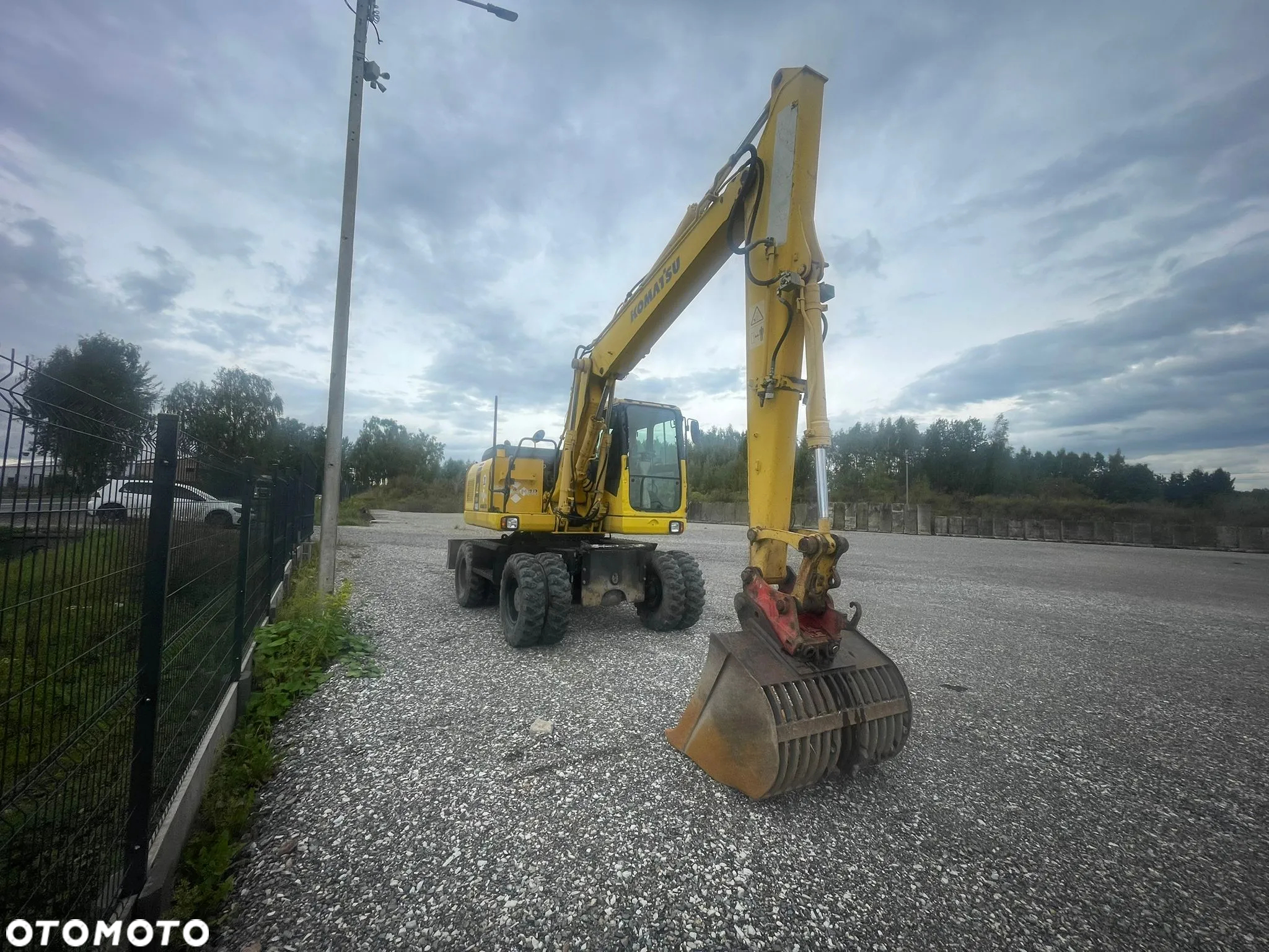 Komatsu pw140 - 2