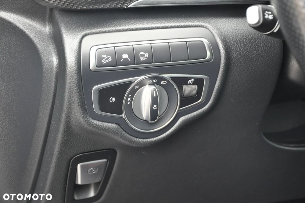 Mercedes-Benz Klasa V 300 d 4-Matic Exclusive 9G-Tronic (d³ugi) - 29