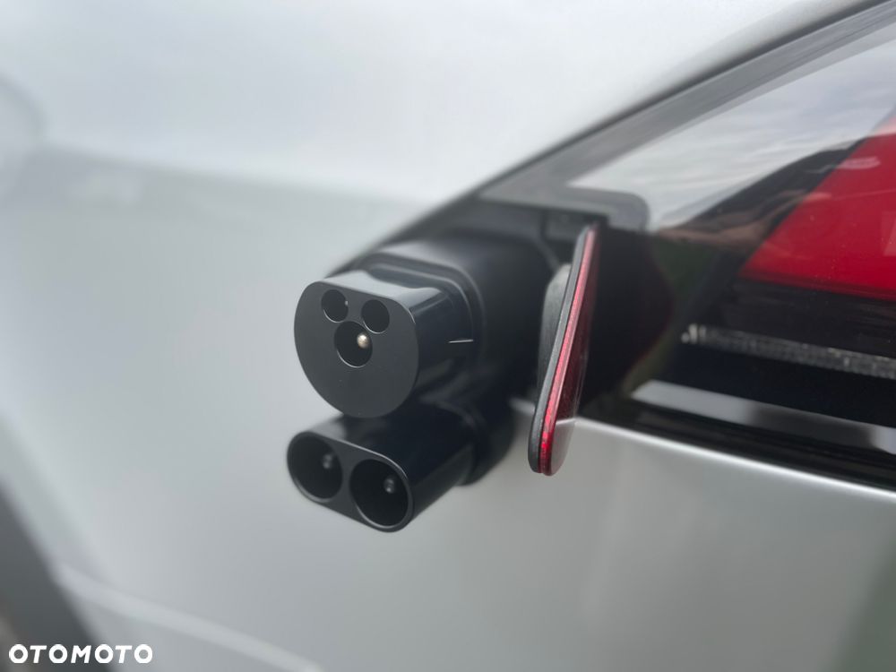 Tesla Model X 100D Allradantrieb - 24