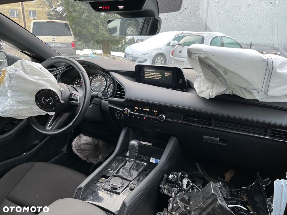 Mazda 3 2.0 mHEV Prime Line - 9