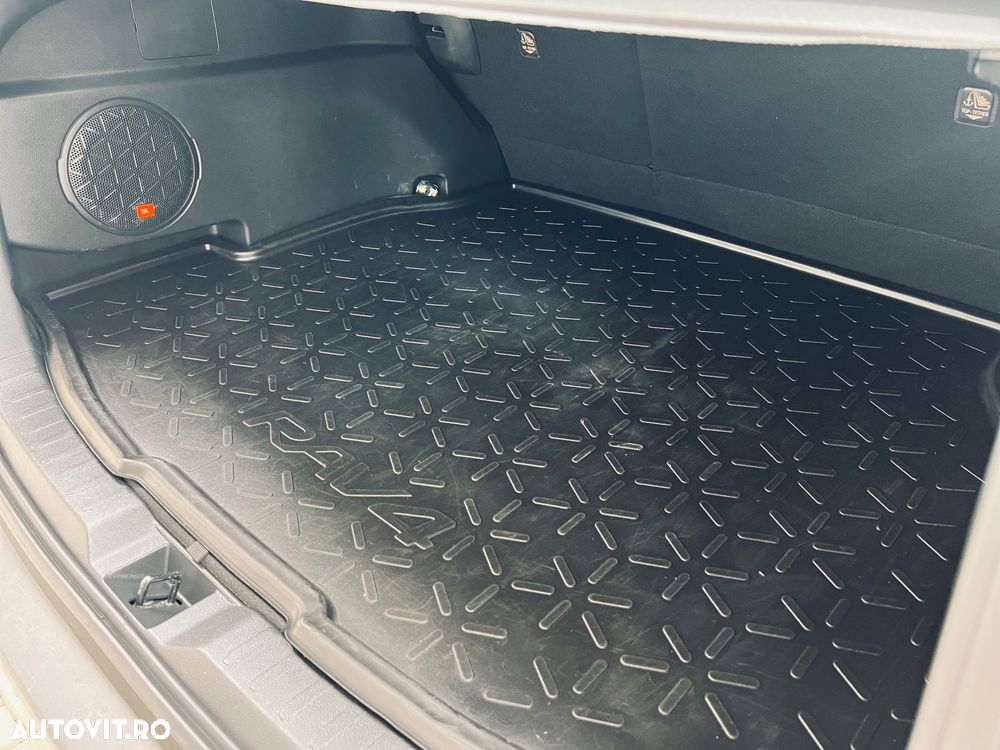Toyota RAV4 2.5 4x4 Lounge - 19