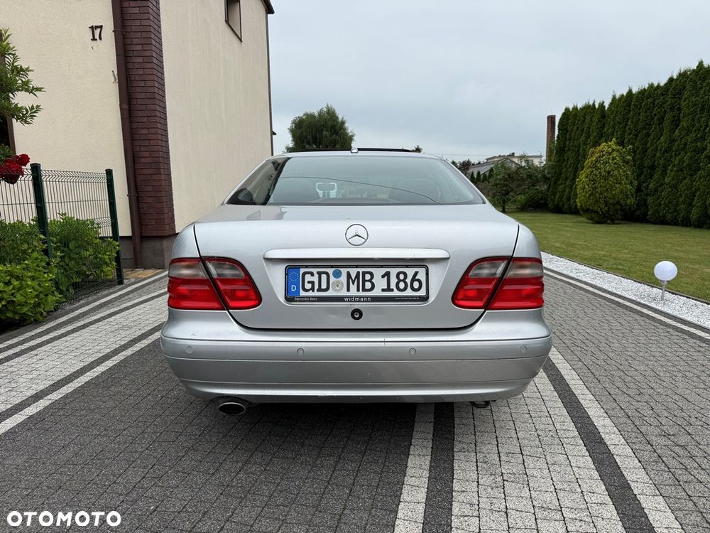 Mercedes-Benz CLK 320 - 8