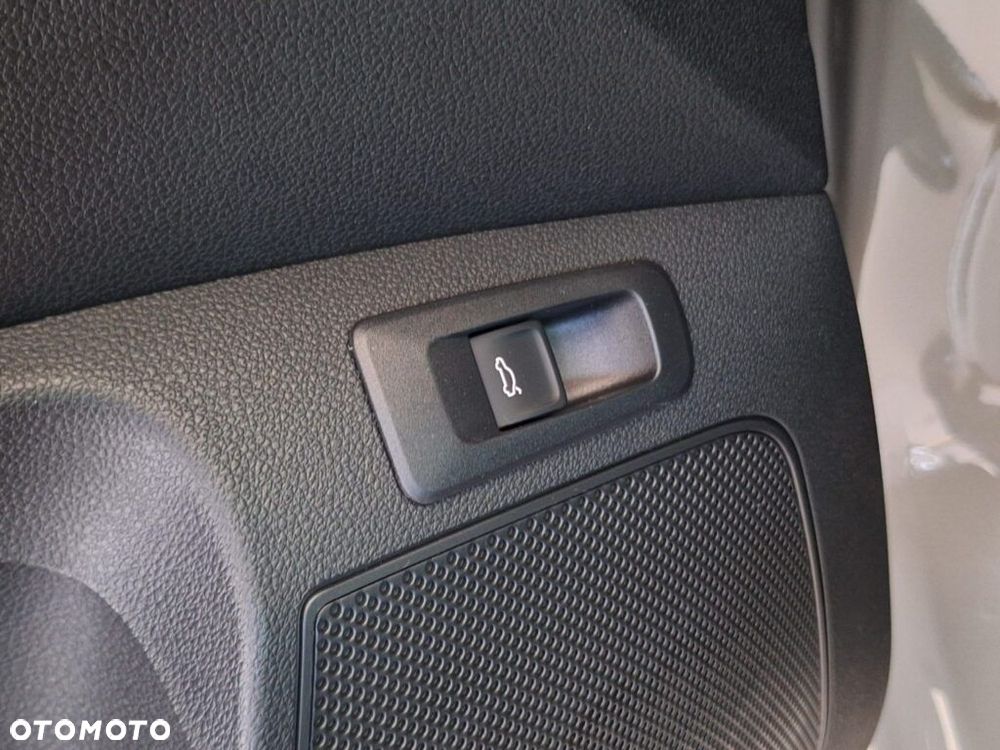 Skoda Karoq 1.5 TSI ACT Sportline DSG - 10