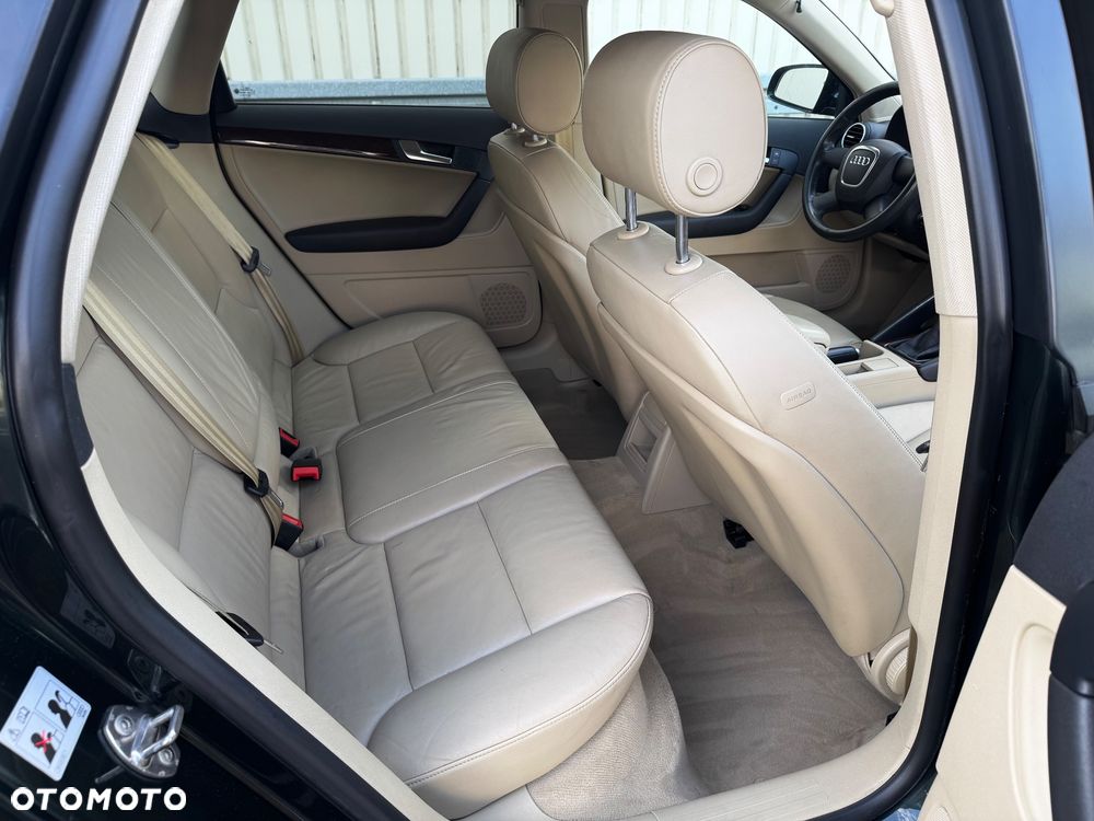 Audi A3 Sportback 1.9 TDI S line Sportpaket plus - 18