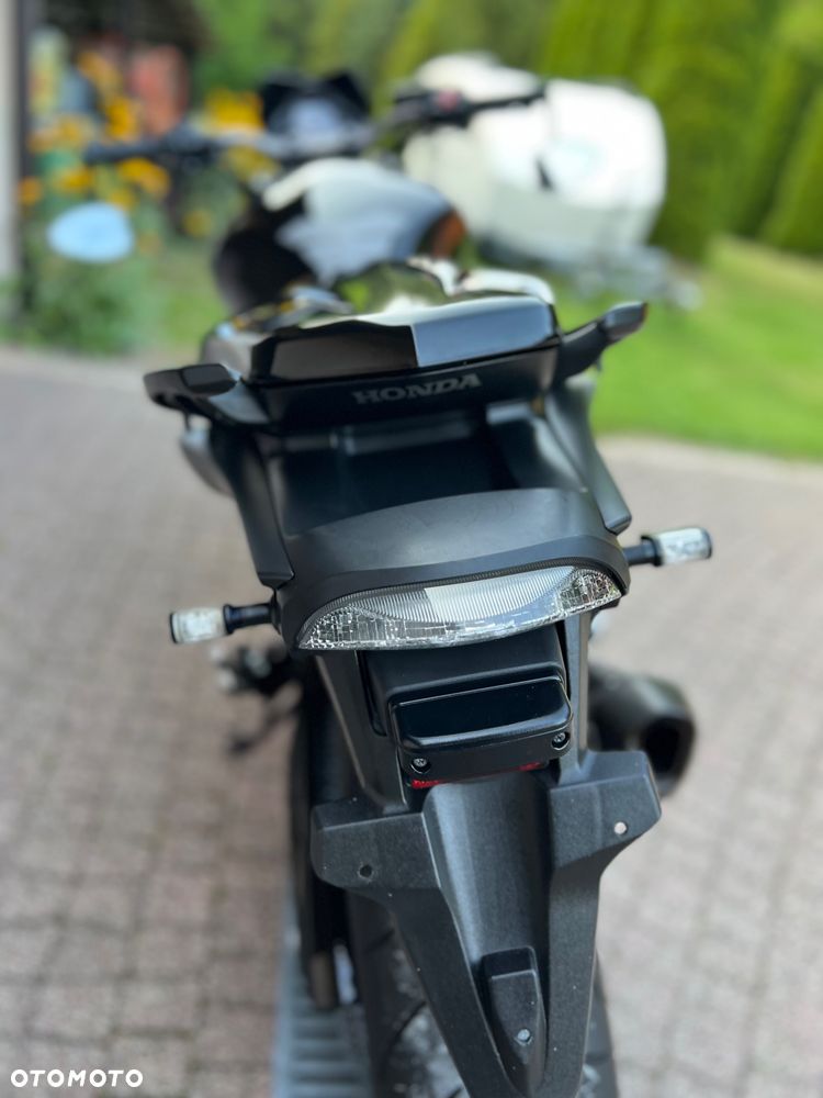 Honda Hornet - 15