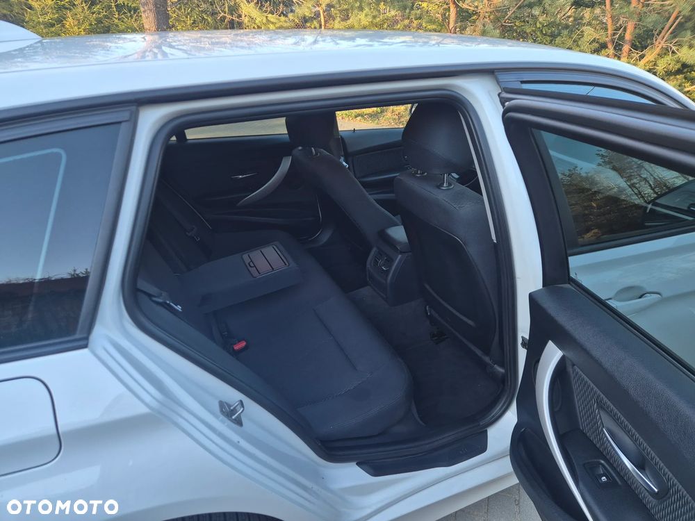 BMW Seria 3 318d DPF Edition Lifestyle - 22