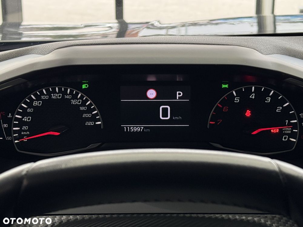 Peugeot 2008 - 16