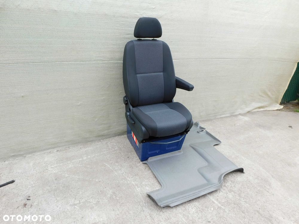 Fotel Pasażera Sprinter 906 / Crafter Podstawa Podłokietnik Wykładzina - 1