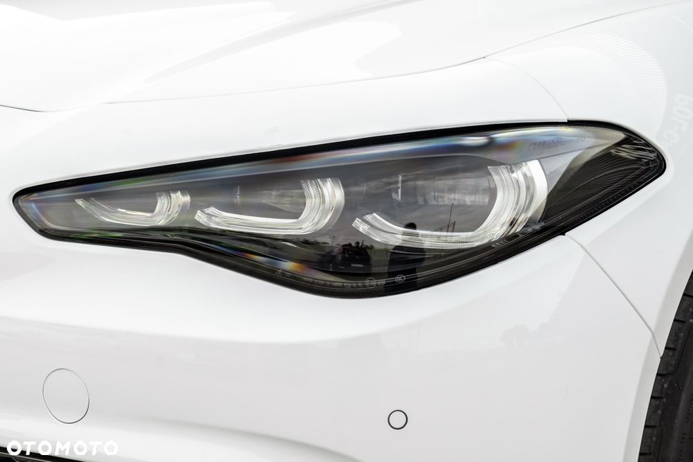 Alfa Romeo Giulia 2.0 Turbo TI Q4 - 5
