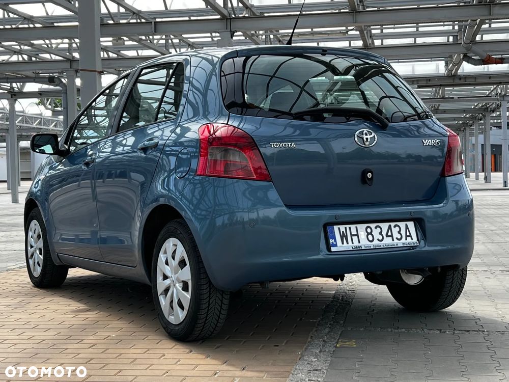 Toyota Yaris 1.3 Sol Premium MM - 9