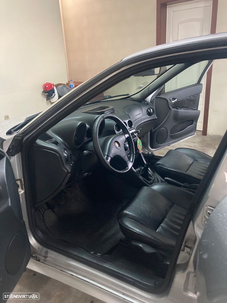 Alfa Romeo 156 2.4 JTD - 7