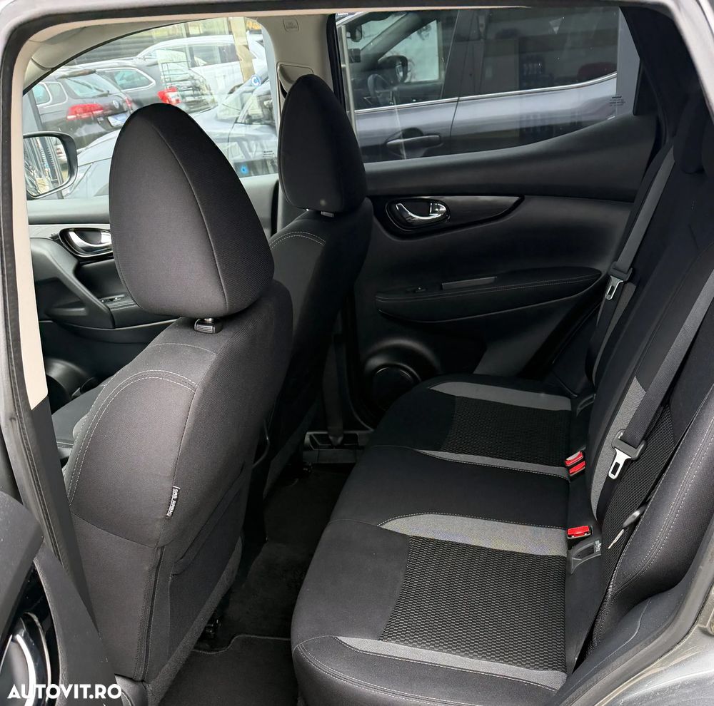 Nissan Qashqai 1.6 DCI N-Connecta - 8