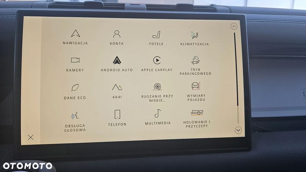 Land Rover Defender - 26