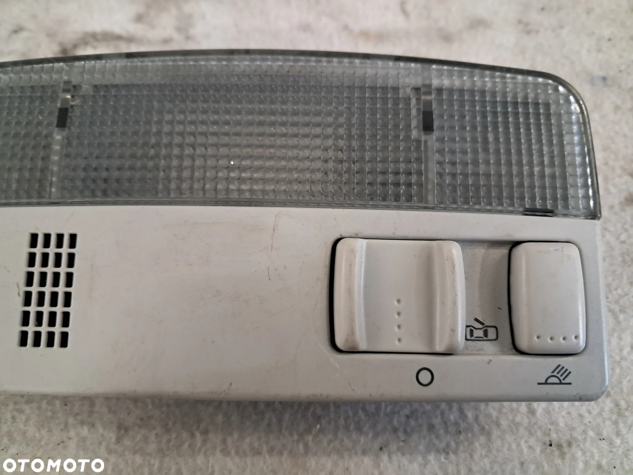 Lampka Podsufitki Wnętrza Oświetlenie Kabiny VW Seat Skoda 3B0947105C - 3