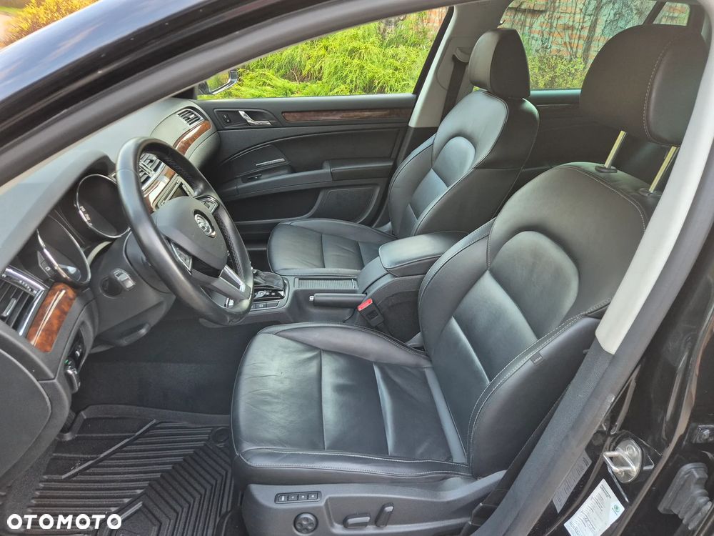Skoda Superb Combi 2.0 TDI DSG Exclusive - 6